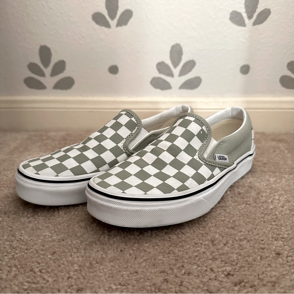Vans Classic Slip-On Sneakers